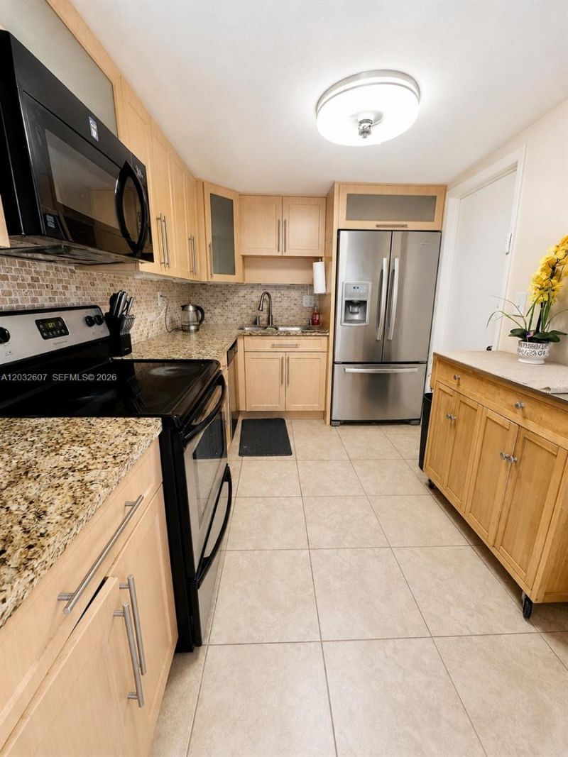 3161 S Ocean Dr , Unit 803, Hallandale Beach, FL 33009 Photo