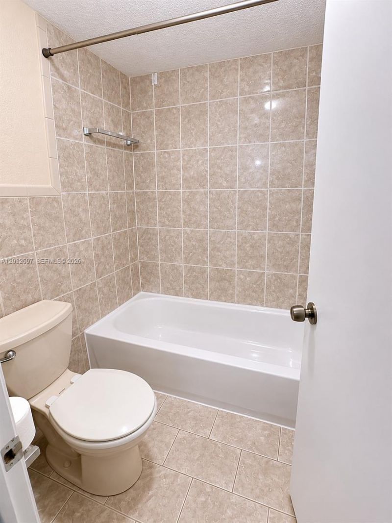 3161 S Ocean Dr , Unit 803, Hallandale Beach, FL 33009 Photo