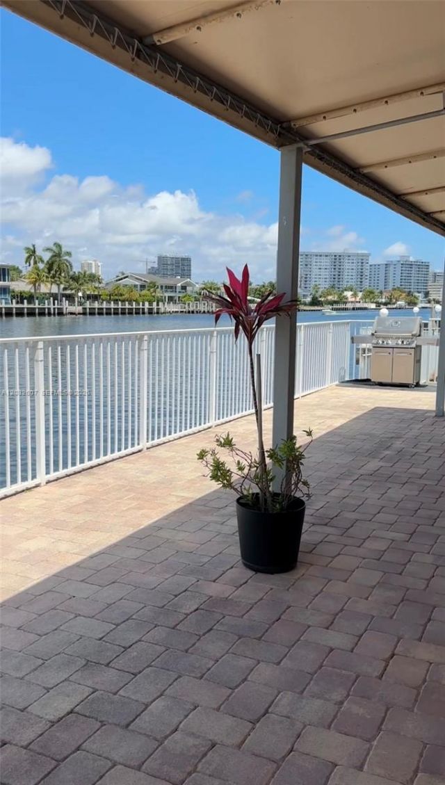 3161 S Ocean Dr , Unit 803, Hallandale Beach, FL 33009 Photo