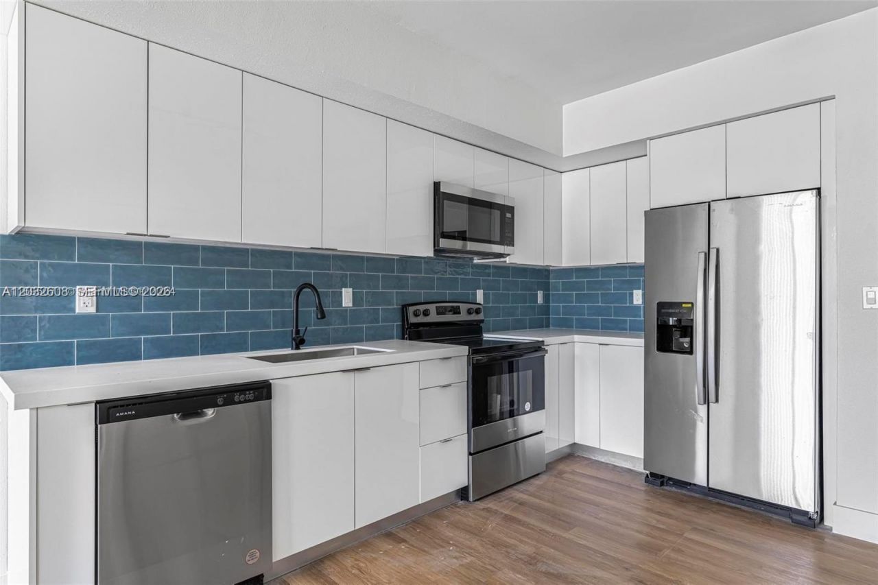 16955 SW 100th Ave , Unit 1, Miami, FL 33157 Photo