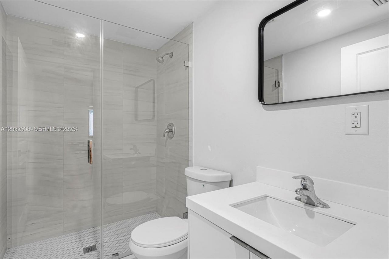 16955 SW 100th Ave , Unit 1, Miami, FL 33157 Photo