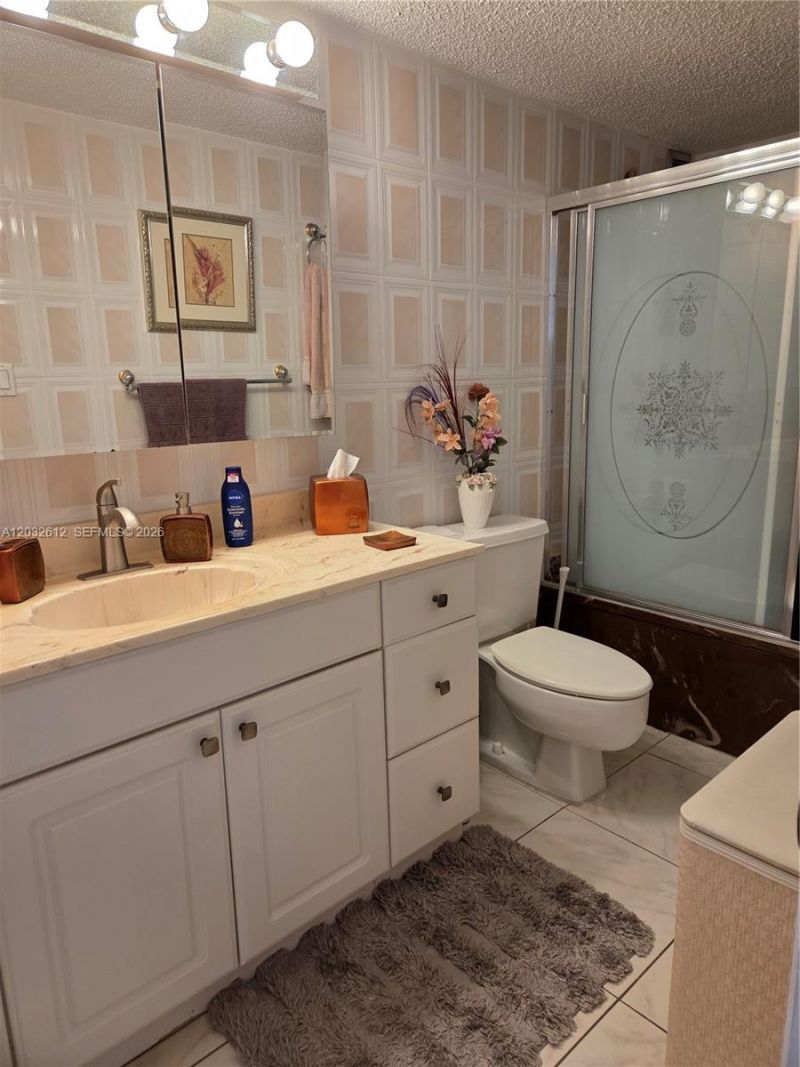 400 Leslie Dr , Unit 1124, Hallandale Beach, FL 33009 Photo