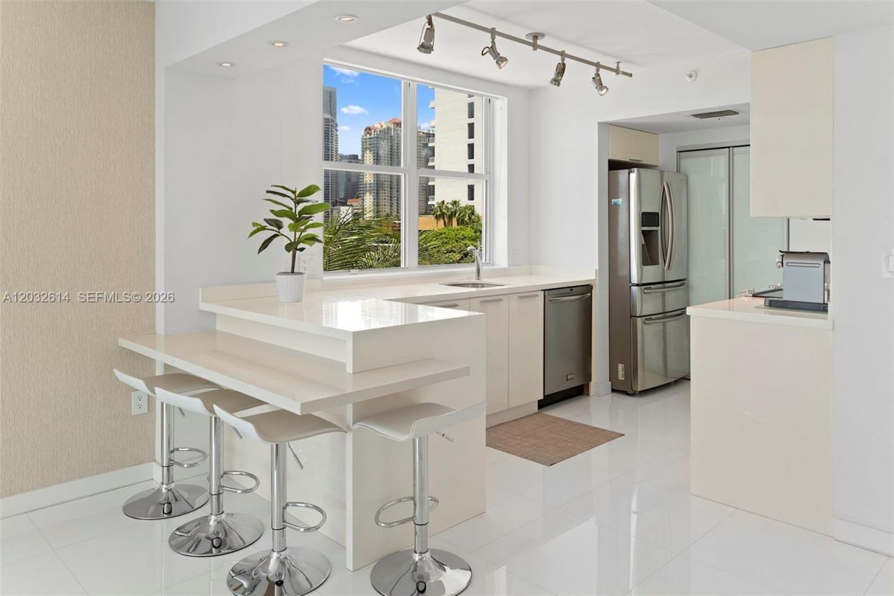 800 Claughton Island Drive , Unit 505, Miami, FL 33131 Photo