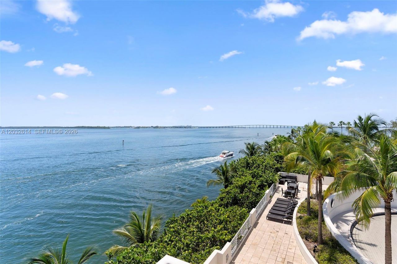 800 Claughton Island Drive , Unit 505, Miami, FL 33131 Photo