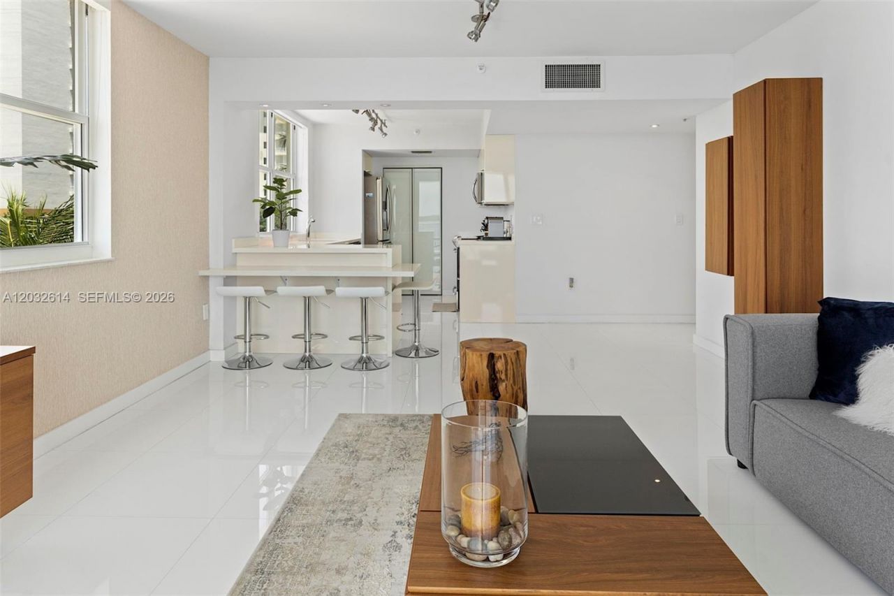 800 Claughton Island Drive , Unit 505, Miami, FL 33131 Photo