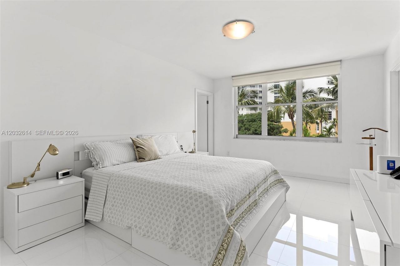 800 Claughton Island Drive , Unit 505, Miami, FL 33131 Photo