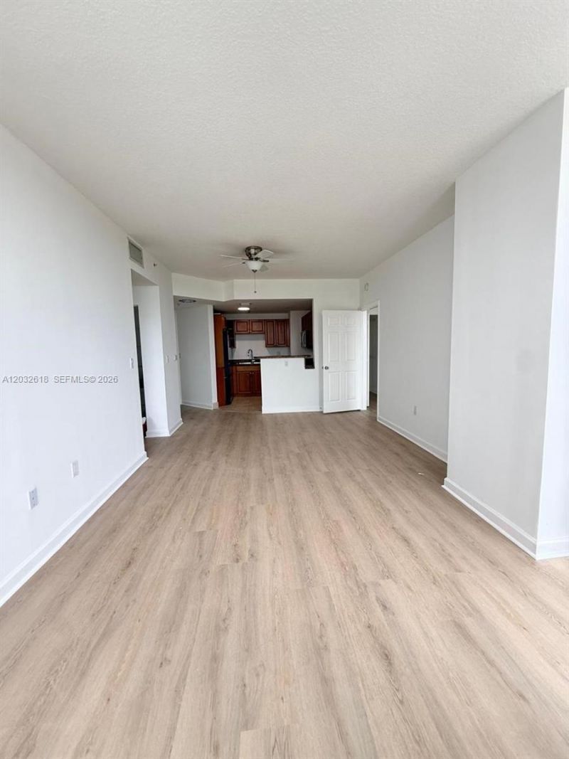 357 Almeria Ave , Unit 802, Coral Gables, FL 33134 Photo