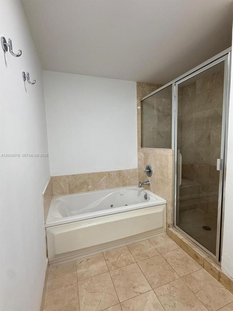 357 Almeria Ave , Unit 802, Coral Gables, FL 33134 Photo