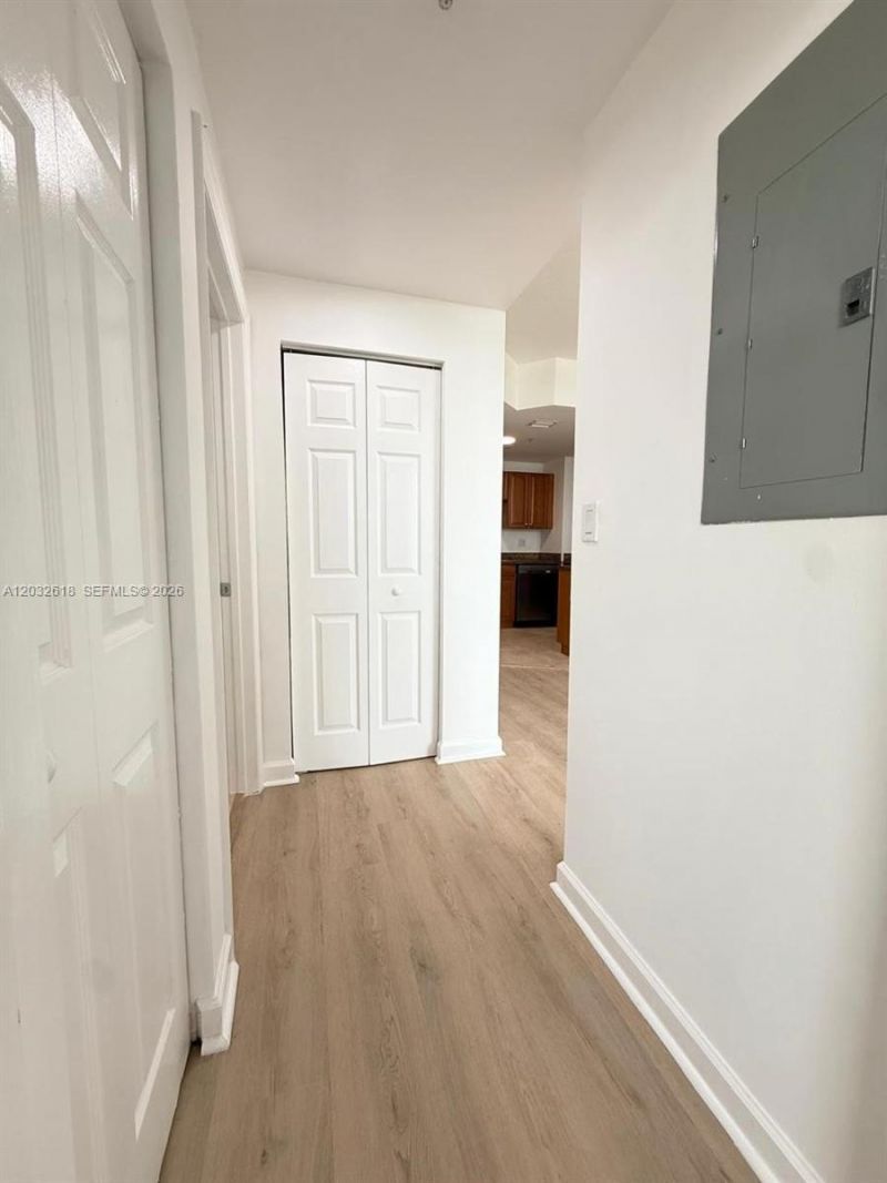 357 Almeria Ave , Unit 802, Coral Gables, FL 33134 Photo