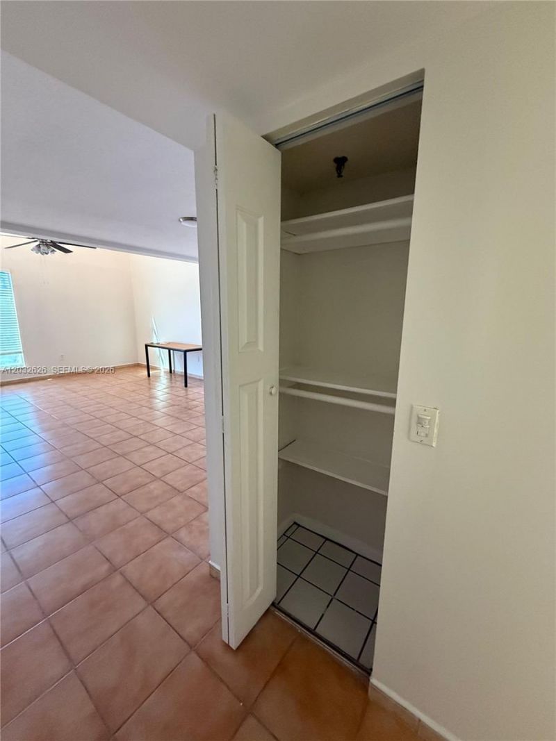 10641 SW 108 Ave, Unit 3I, Miami, FL 33176 Photo