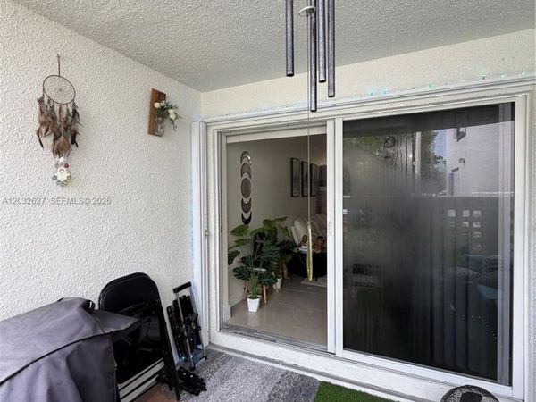 9705 Fontainebleau Blvd , Unit B108, Miami, FL 33172