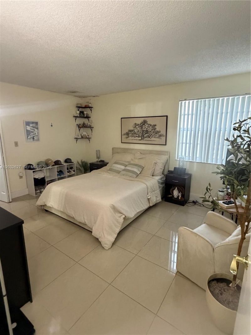 9705 Fontainebleau Blvd , Unit B108, Miami, FL 33172 Photo