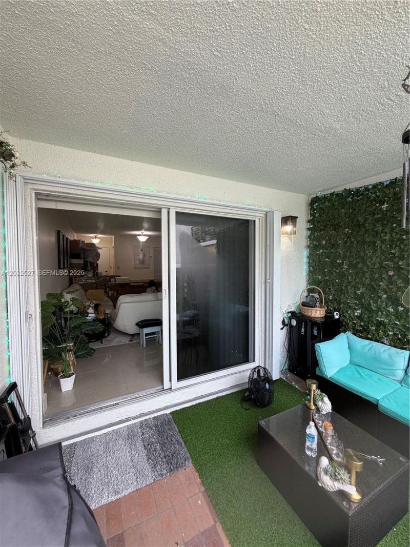 9705 Fontainebleau Blvd , Unit B108, Miami, FL 33172 Photo