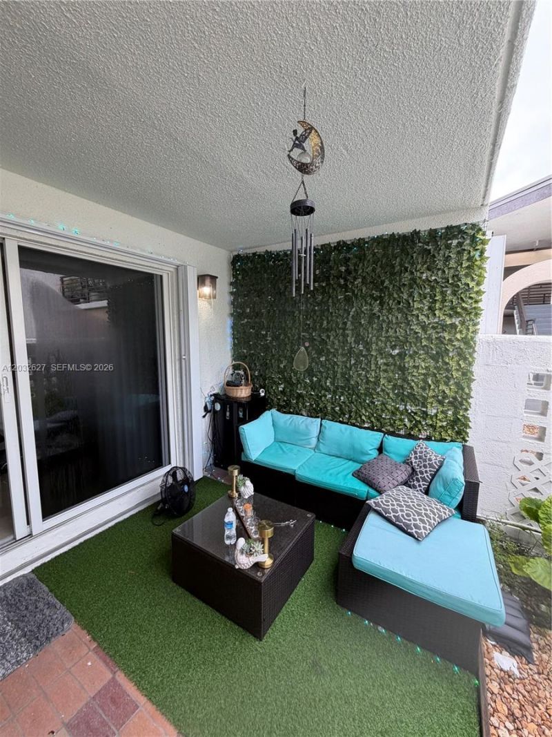 9705 Fontainebleau Blvd , Unit B108, Miami, FL 33172 Photo