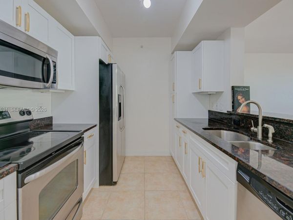 7350 SW 89th St, Unit 2110S, Miami, FL 33156
