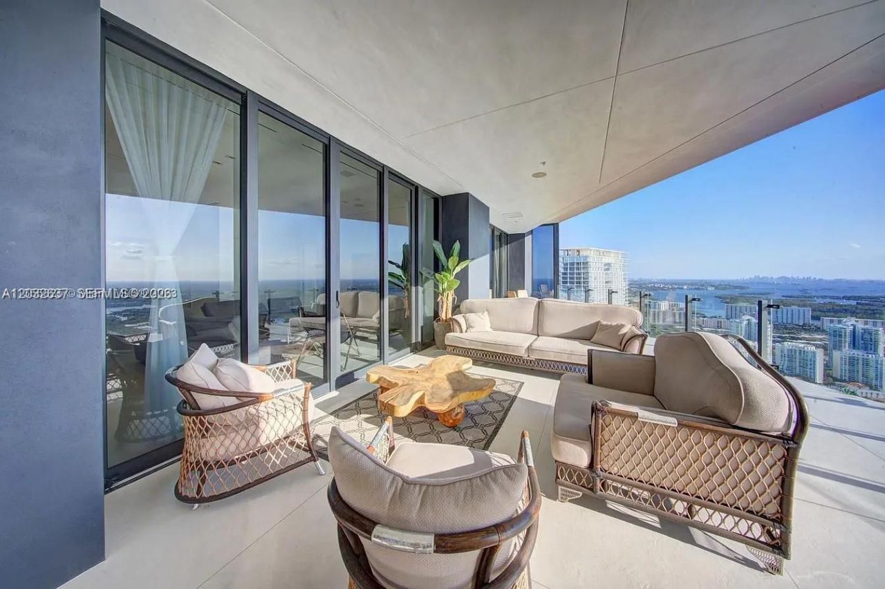 17141 Collins Ave , Unit 4602, Sunny Isles Beach, FL 33160 Photo
