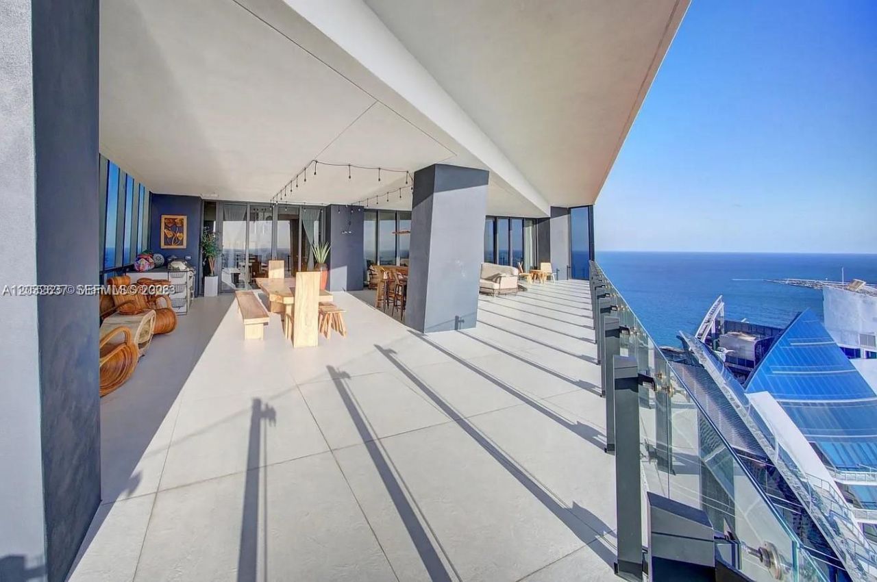 17141 Collins Ave , Unit 4602, Sunny Isles Beach, FL 33160 Photo
