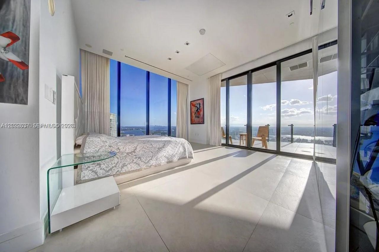 17141 Collins Ave , Unit 4602, Sunny Isles Beach, FL 33160 Photo