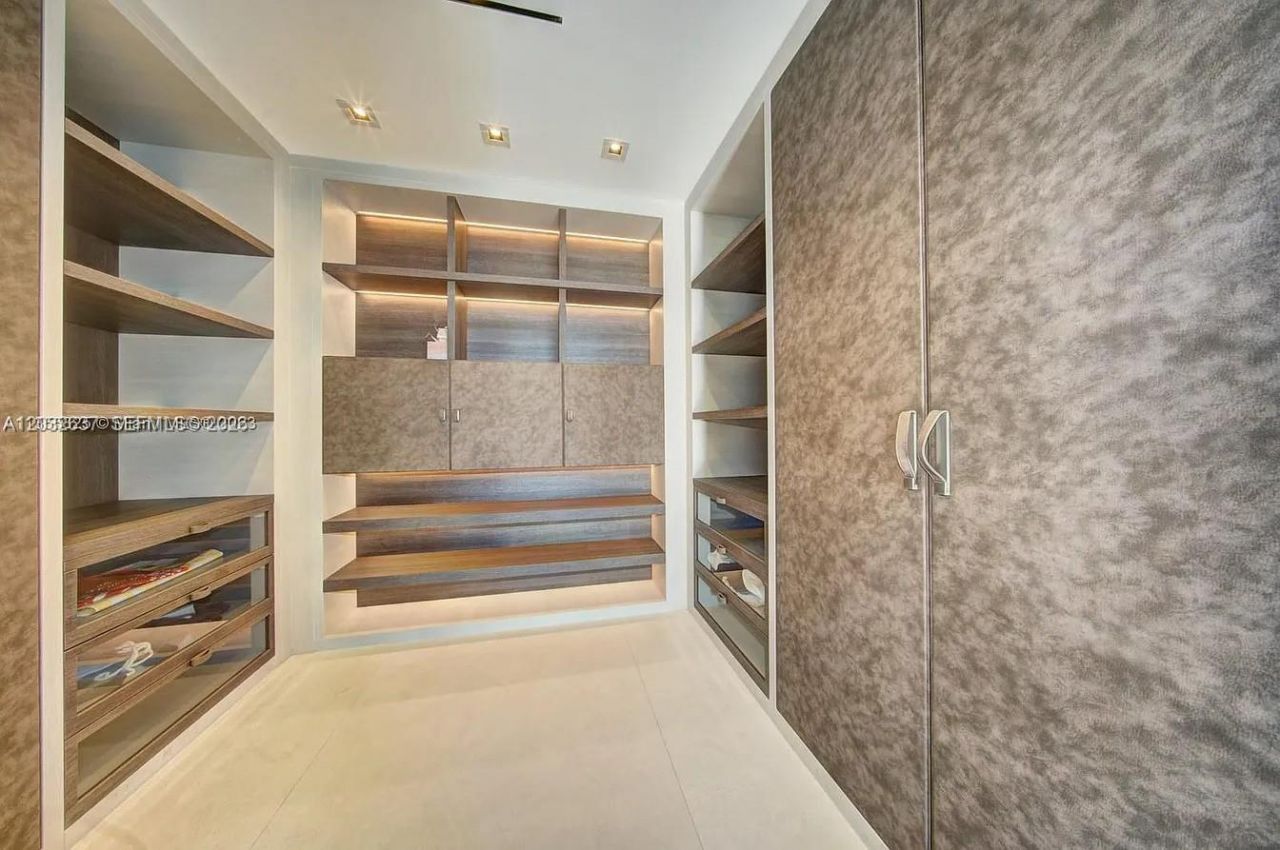 17141 Collins Ave , Unit 4602, Sunny Isles Beach, FL 33160 Photo