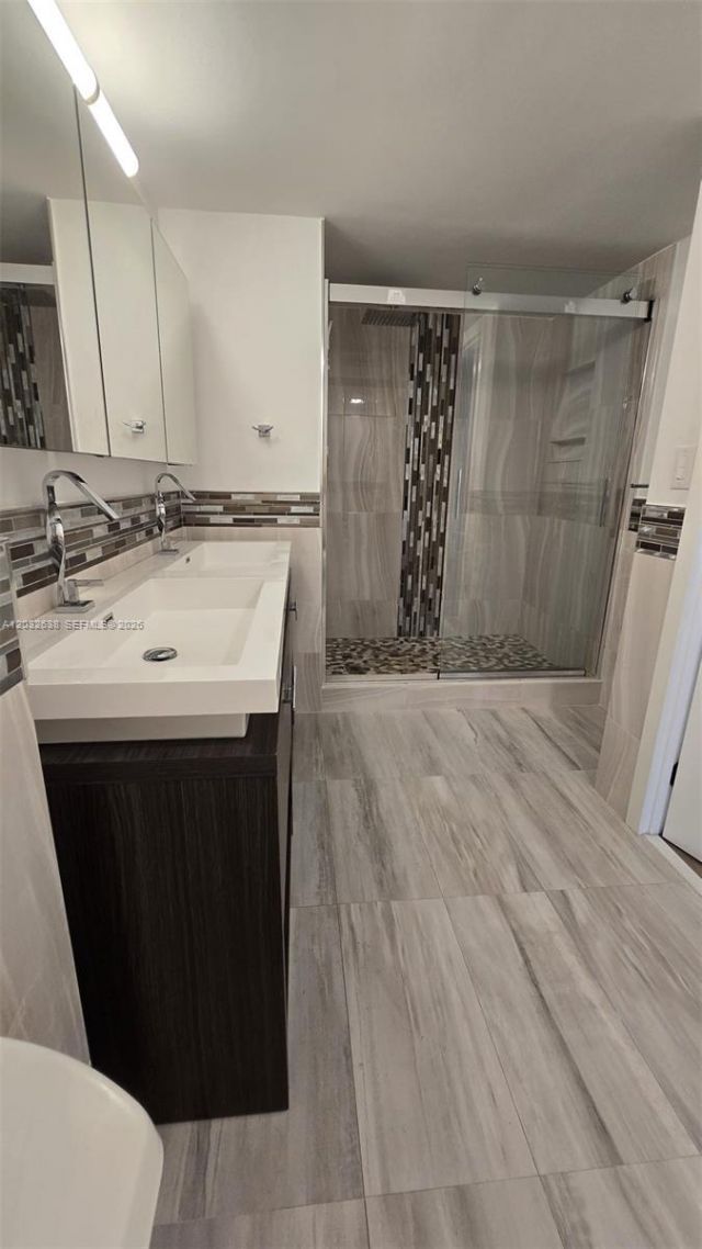 18151 NE 31st Ct , Unit 217, Aventura, FL 33160 Photo