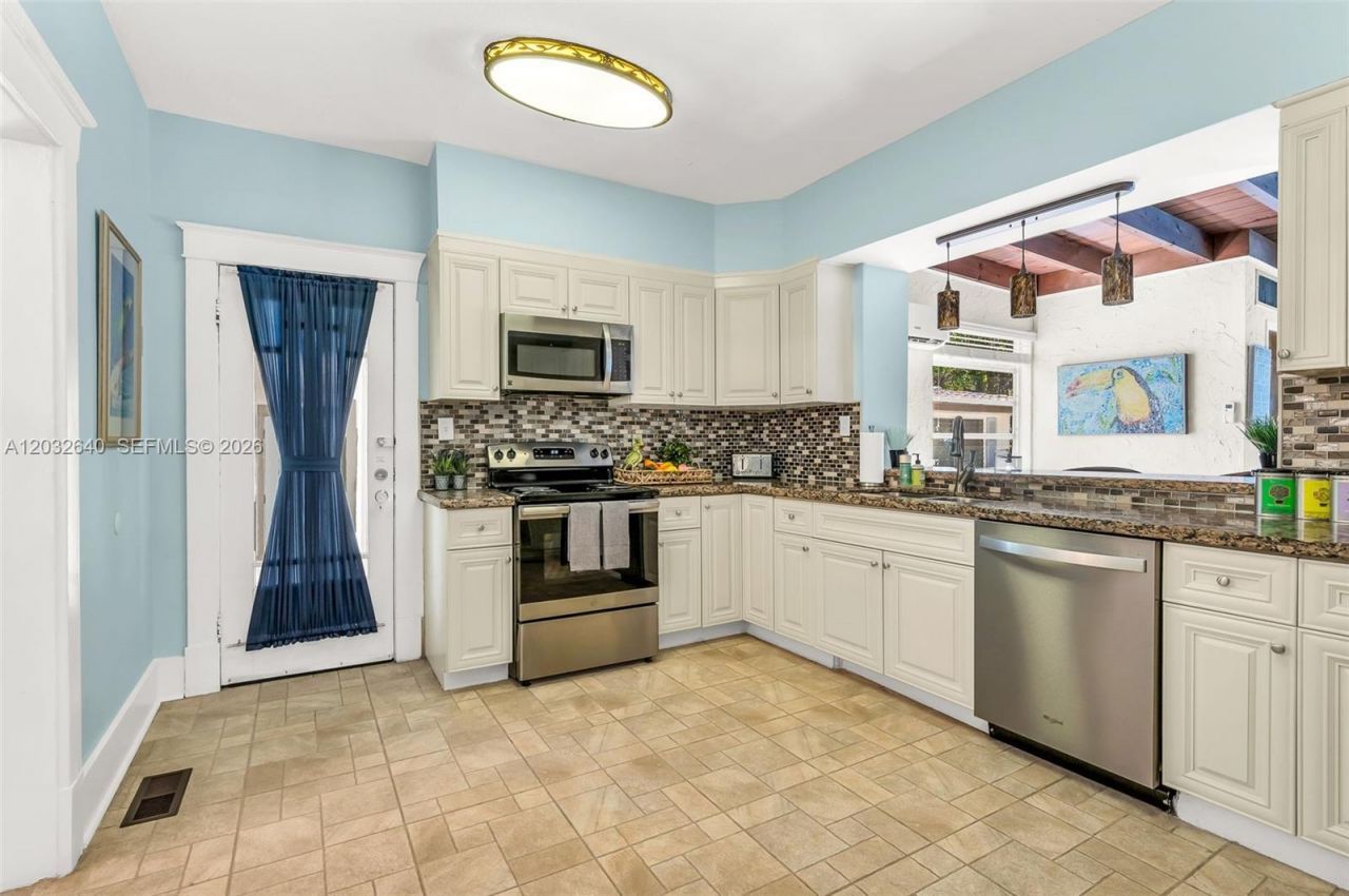 219 S 17th Ave S , Lake Worth, FL 33460 Photo