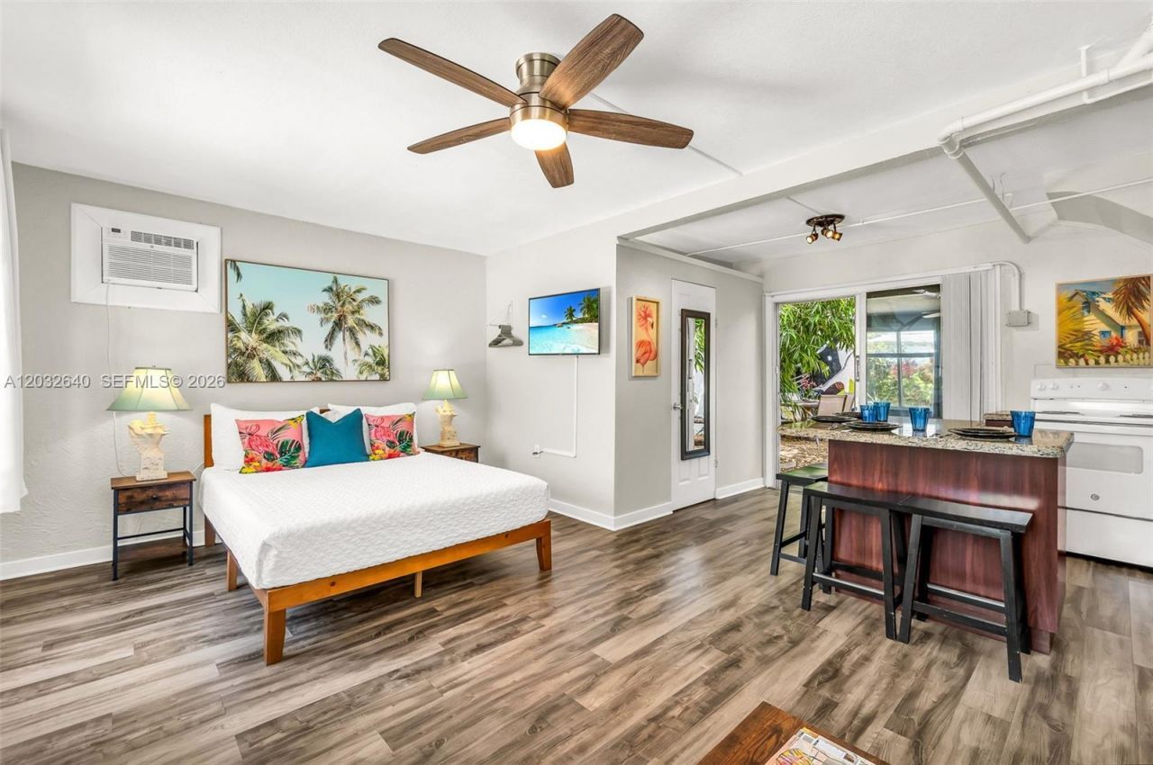 219 S 17th Ave S , Lake Worth, FL 33460 Photo