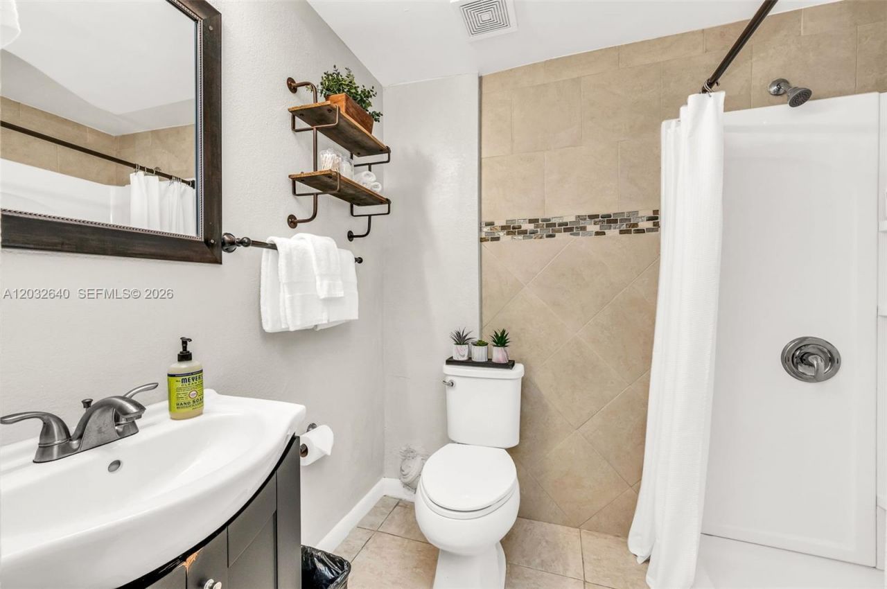 219 S 17th Ave S , Lake Worth, FL 33460 Photo