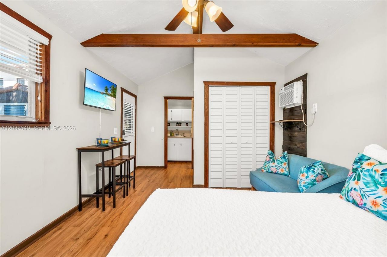 219 S 17th Ave S , Lake Worth, FL 33460 Photo
