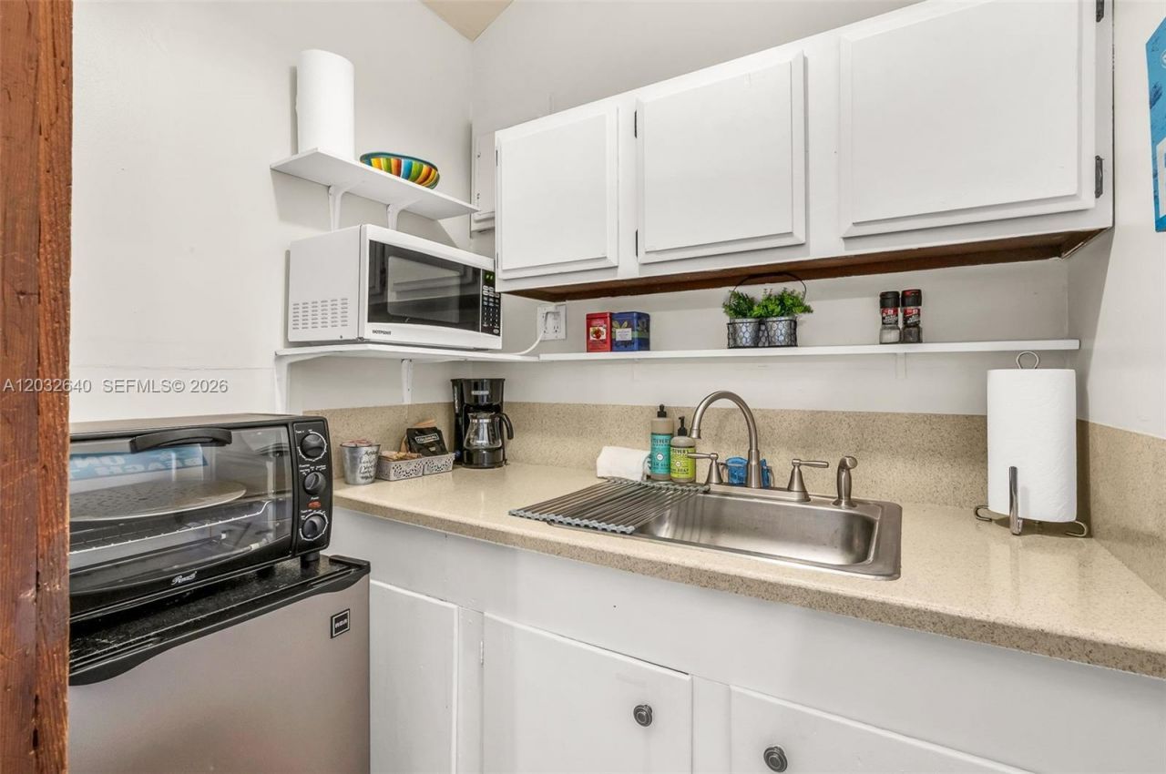 219 S 17th Ave S , Lake Worth, FL 33460 Photo