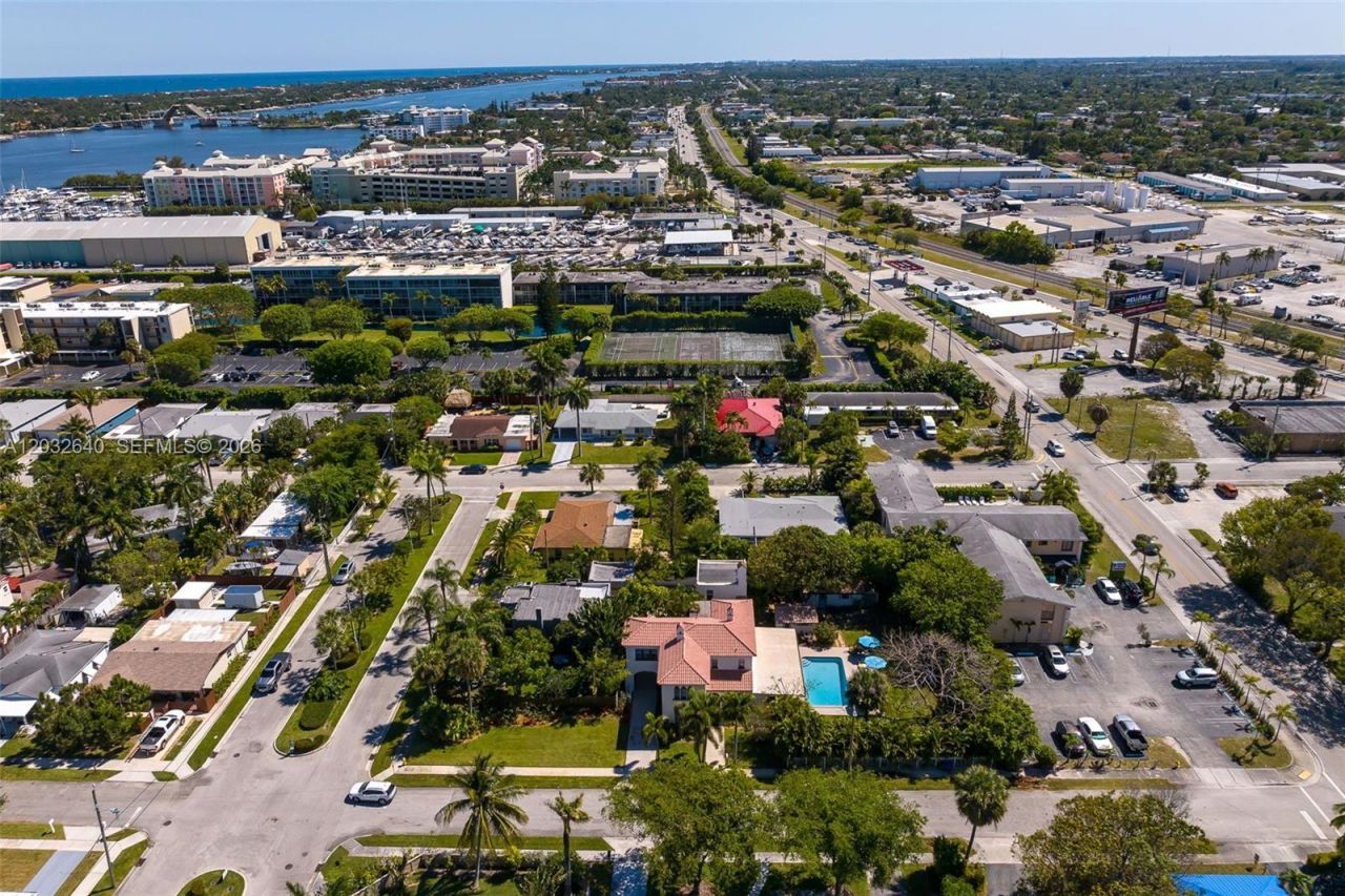 219 S 17th Ave S , Lake Worth, FL 33460 Photo