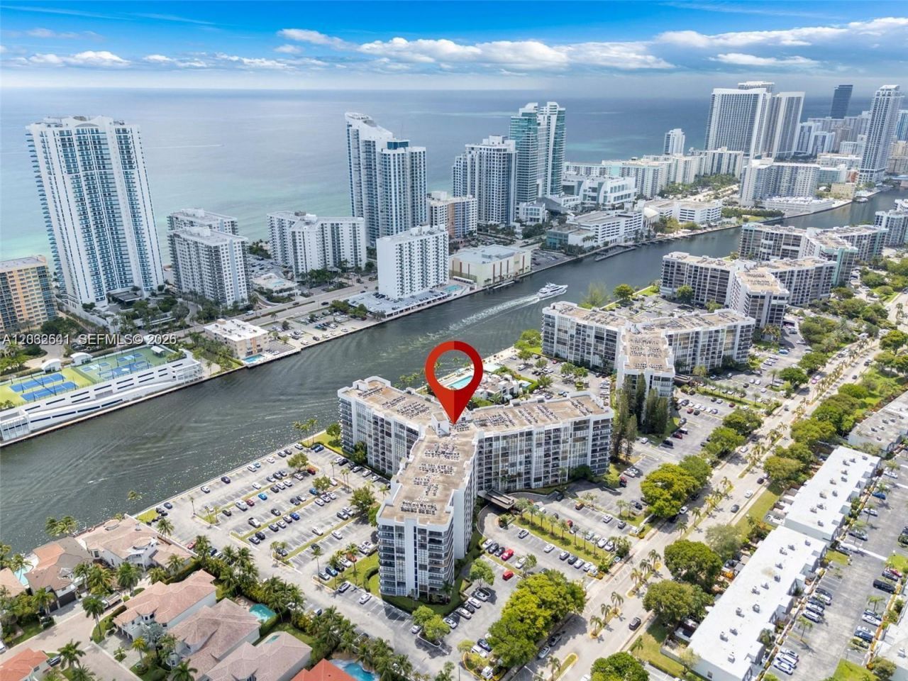 1000 Parkview Dr , Unit 715, Hallandale Beach, FL 33009 Photo