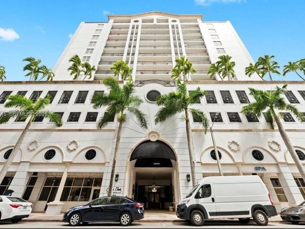 357 Almeria Ave , Unit 802, Coral Gables, FL 33134