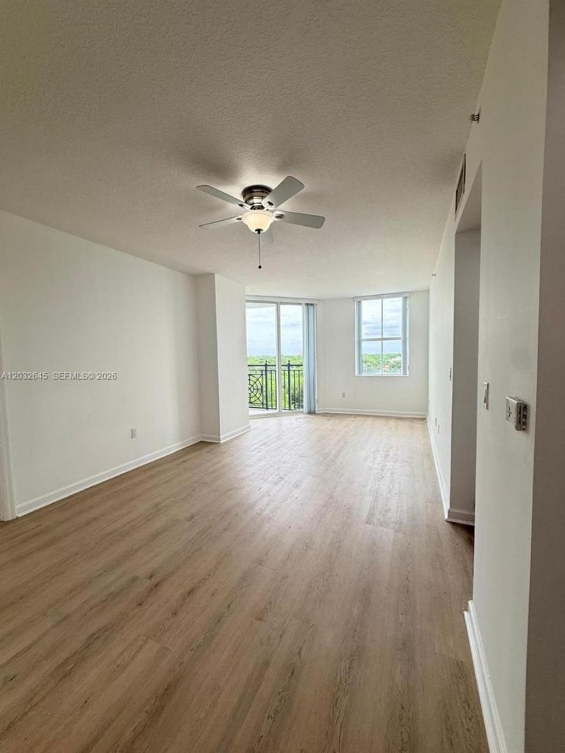 357 Almeria Ave , Unit 802, Coral Gables, FL 33134 Photo