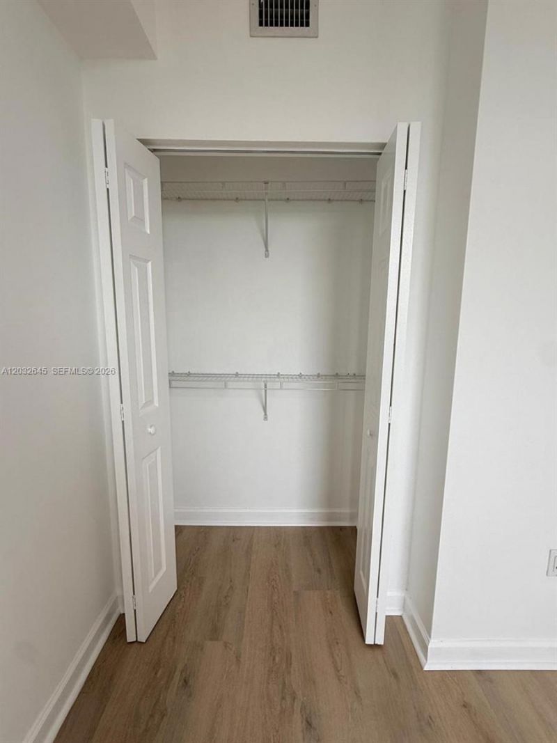 357 Almeria Ave , Unit 802, Coral Gables, FL 33134 Photo