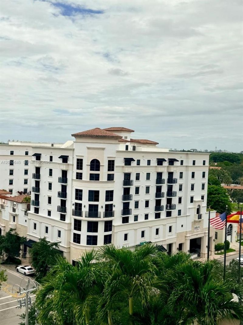 357 Almeria Ave , Unit 802, Coral Gables, FL 33134 Photo