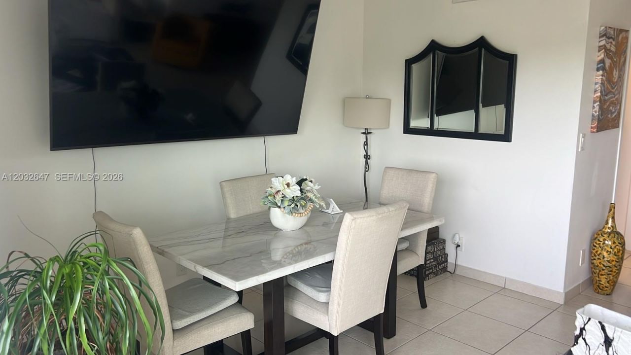 880 NE 69th St , Unit 6R, Miami, FL 33138 Photo