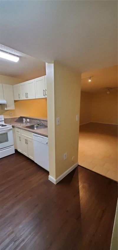 9823 Nob Hill Ct, Unit 9823, Sunrise, FL 33351 Photo