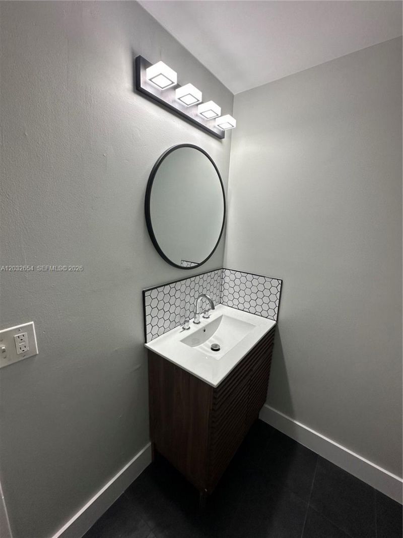 10090 NW 80th Ct , Unit 1325, Hialeah Gardens, FL 33016 Photo