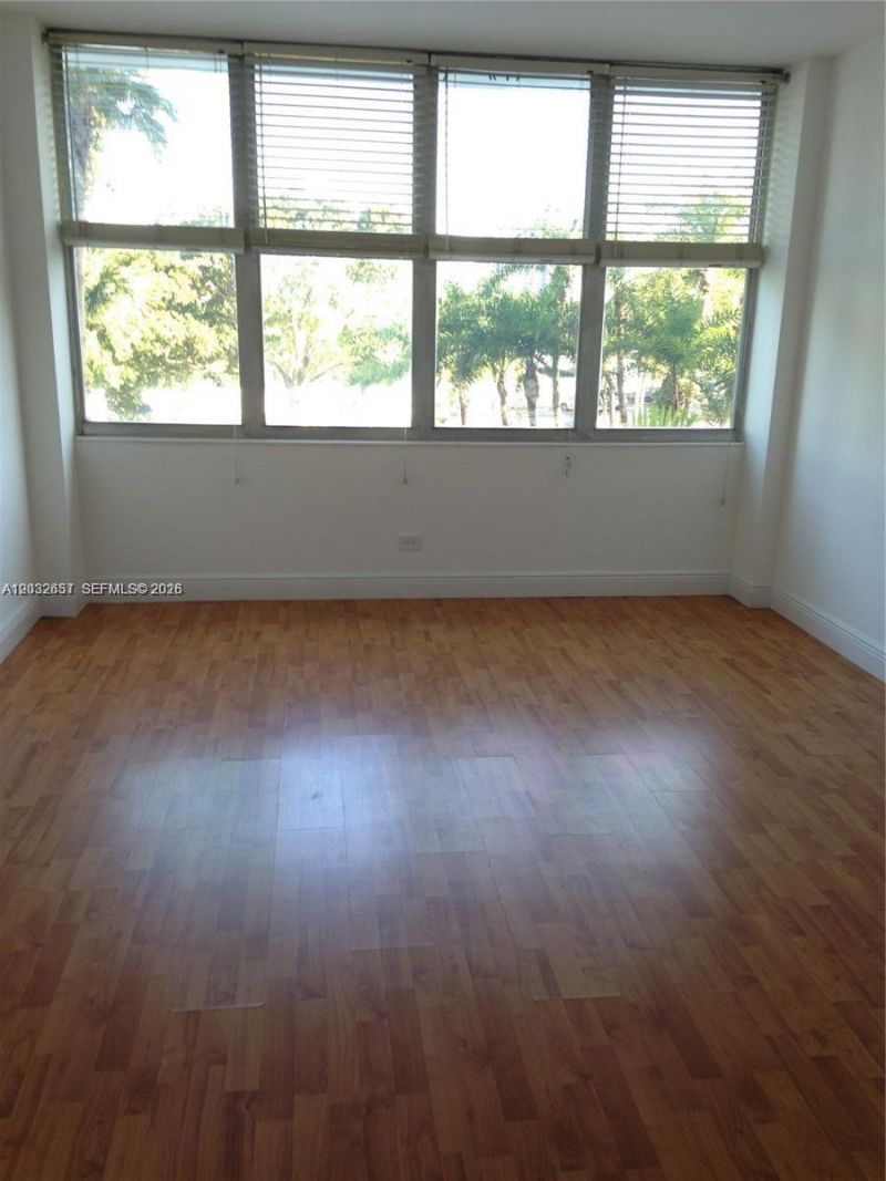 7441 Wayne Ave , Unit 2O, Miami Beach, FL 33141 Photo