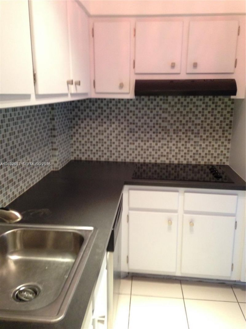 7441 Wayne Ave , Unit 2O, Miami Beach, FL 33141 Photo