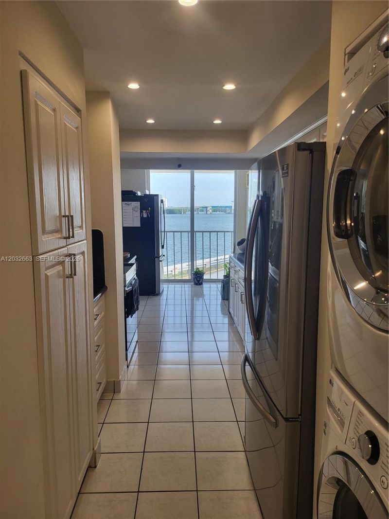 290 174th St , Unit M19, Sunny Isles Beach, FL 33160 Photo