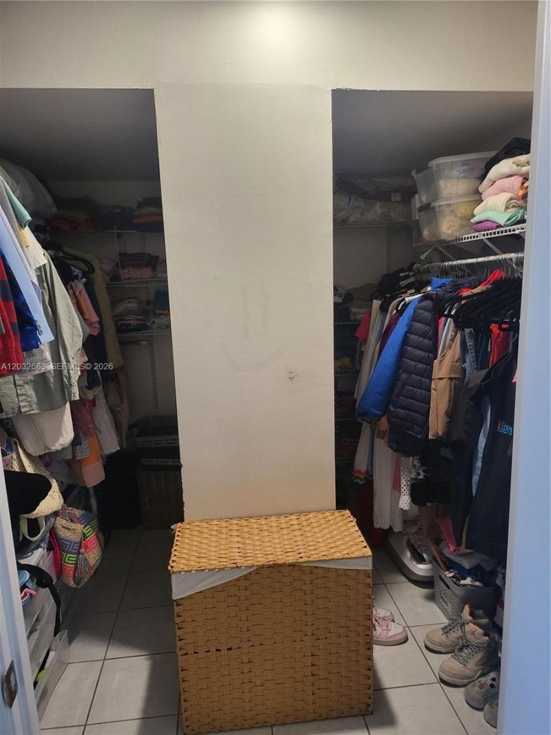 290 174th St , Unit M19, Sunny Isles Beach, FL 33160 Photo