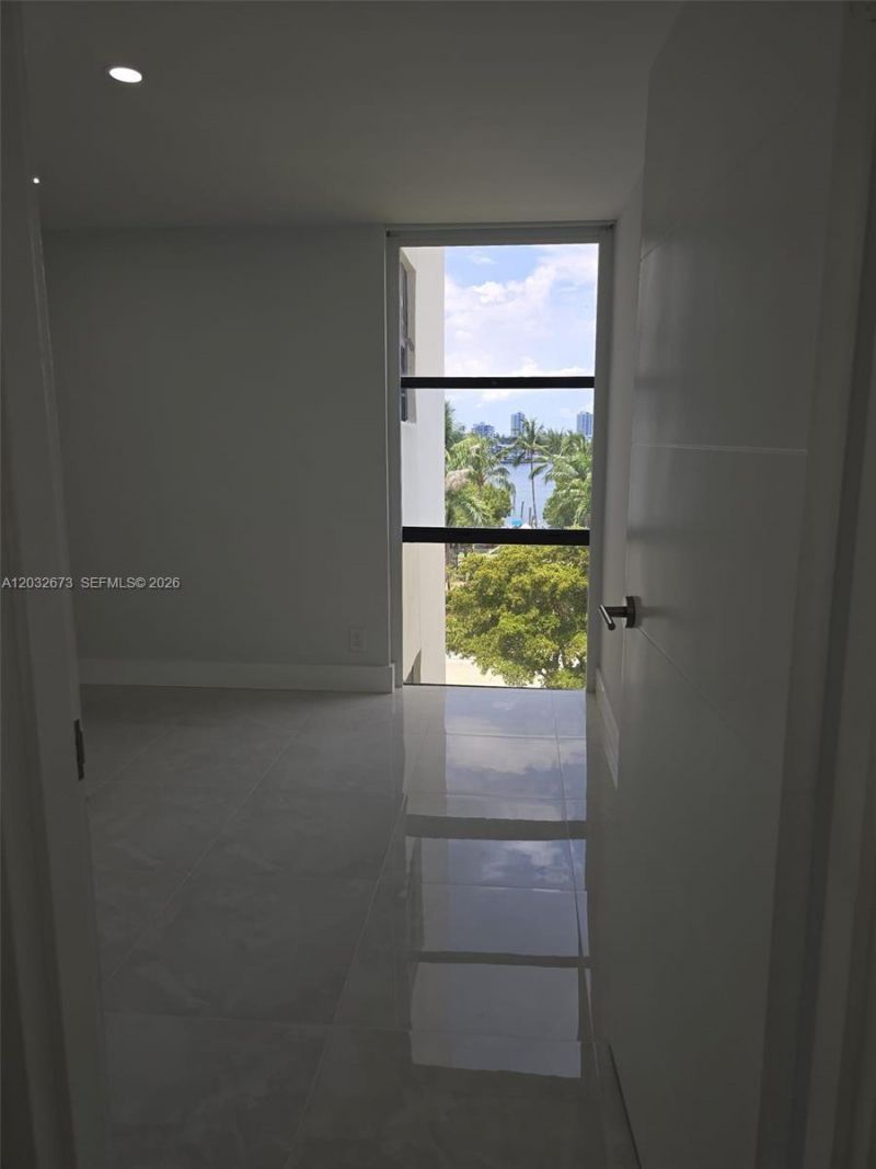 17021 N Bay Rd , Unit 601, Sunny Isles Beach, FL 33160 Photo