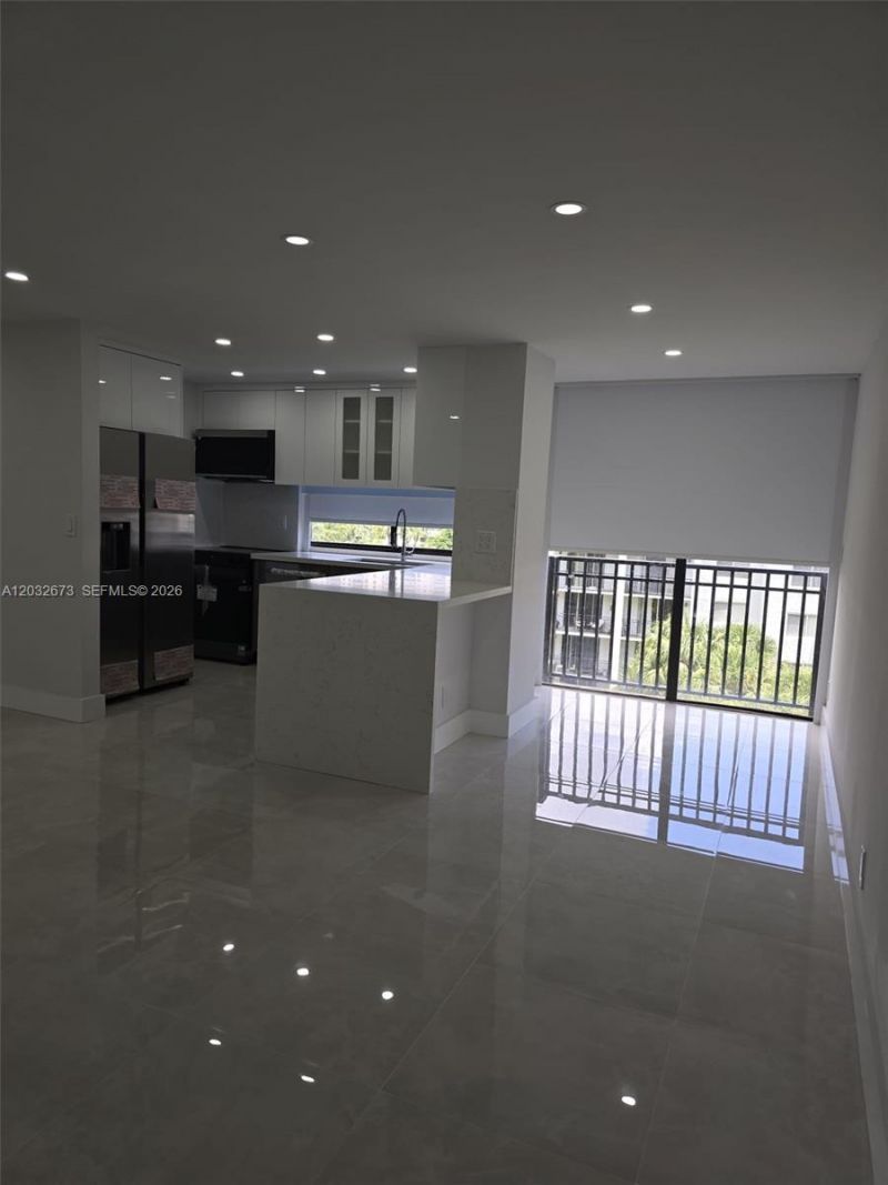 17021 N Bay Rd , Unit 601, Sunny Isles Beach, FL 33160 Photo