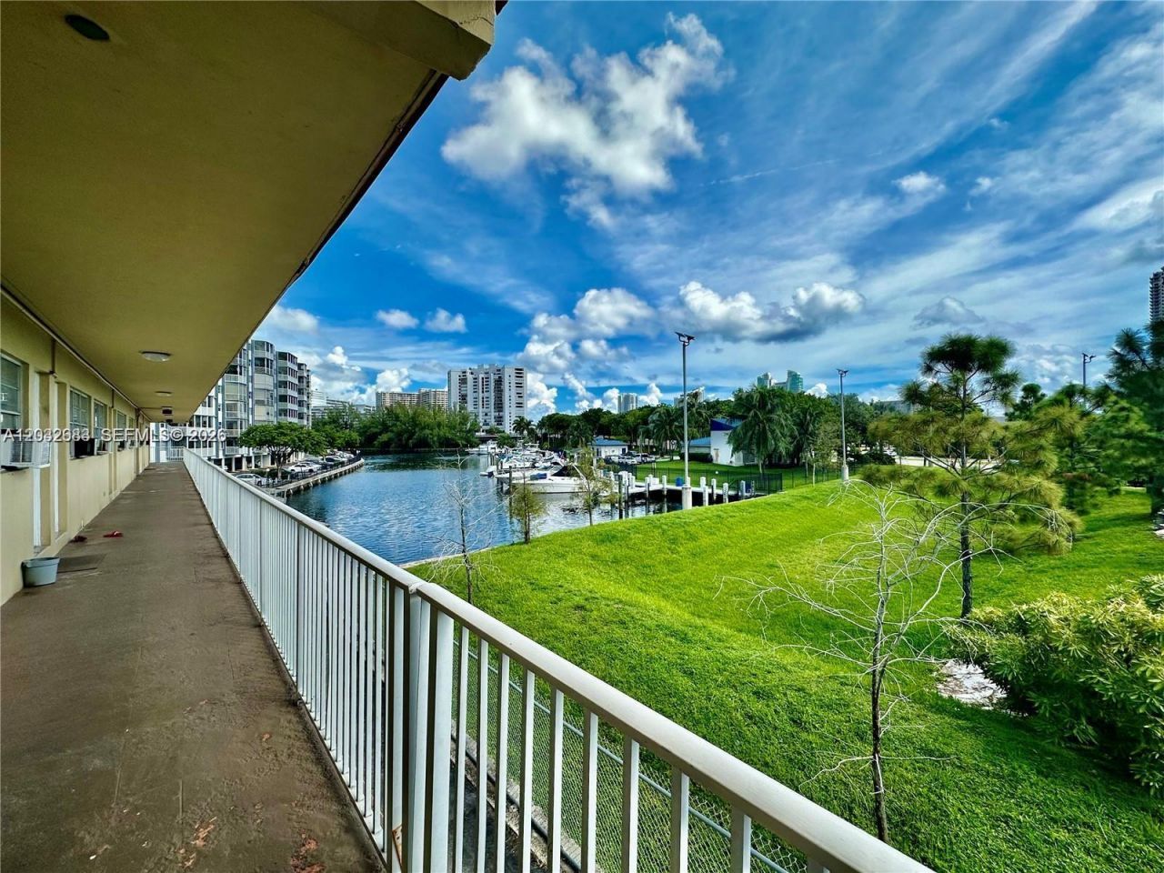 26 Diplomat Pkwy , Unit 2263, Hallandale Beach, FL 33009 Photo
