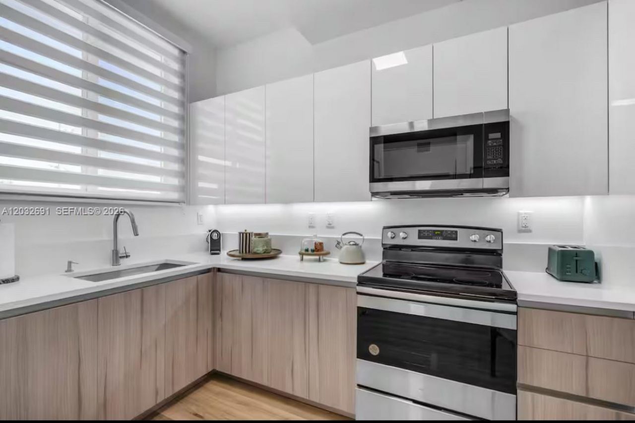 Please Call For Address, Unit 206, Miami, FL 33125 Photo