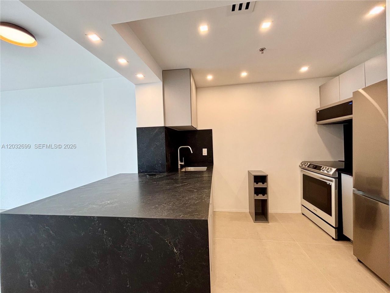 2829 Indian Creek Dr , Unit 604, Miami Beach, FL 33140 Photo