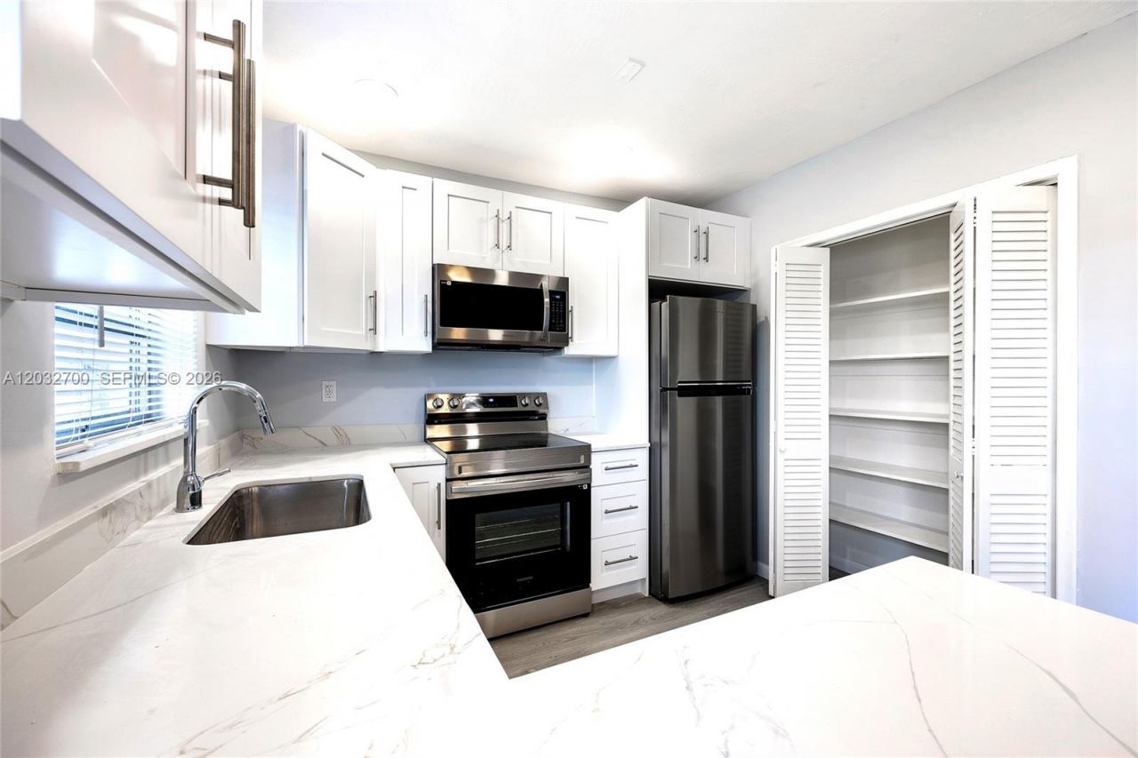 1825 Cleveland St , Unit 12, Hollywood, FL 33020 Photo