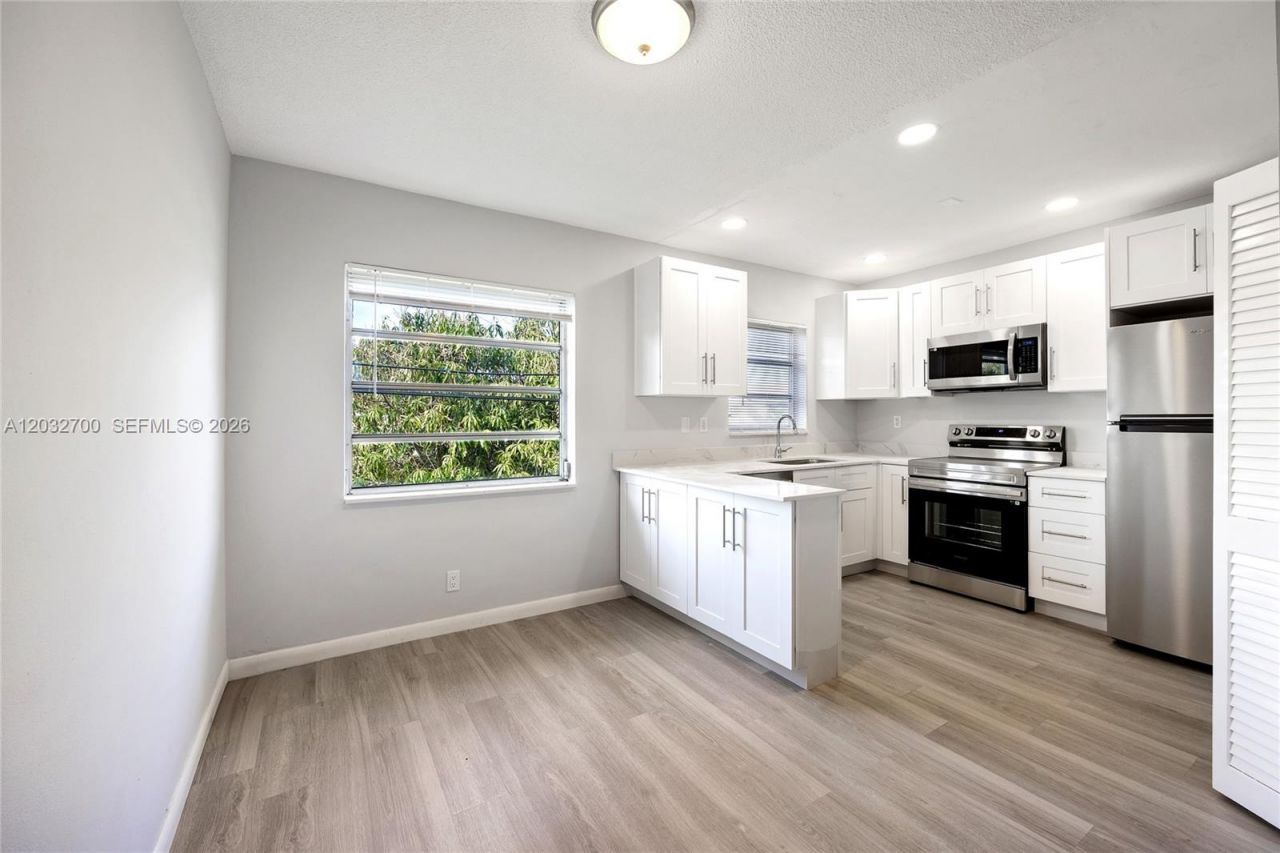 1825 Cleveland St , Unit 12, Hollywood, FL 33020 Photo