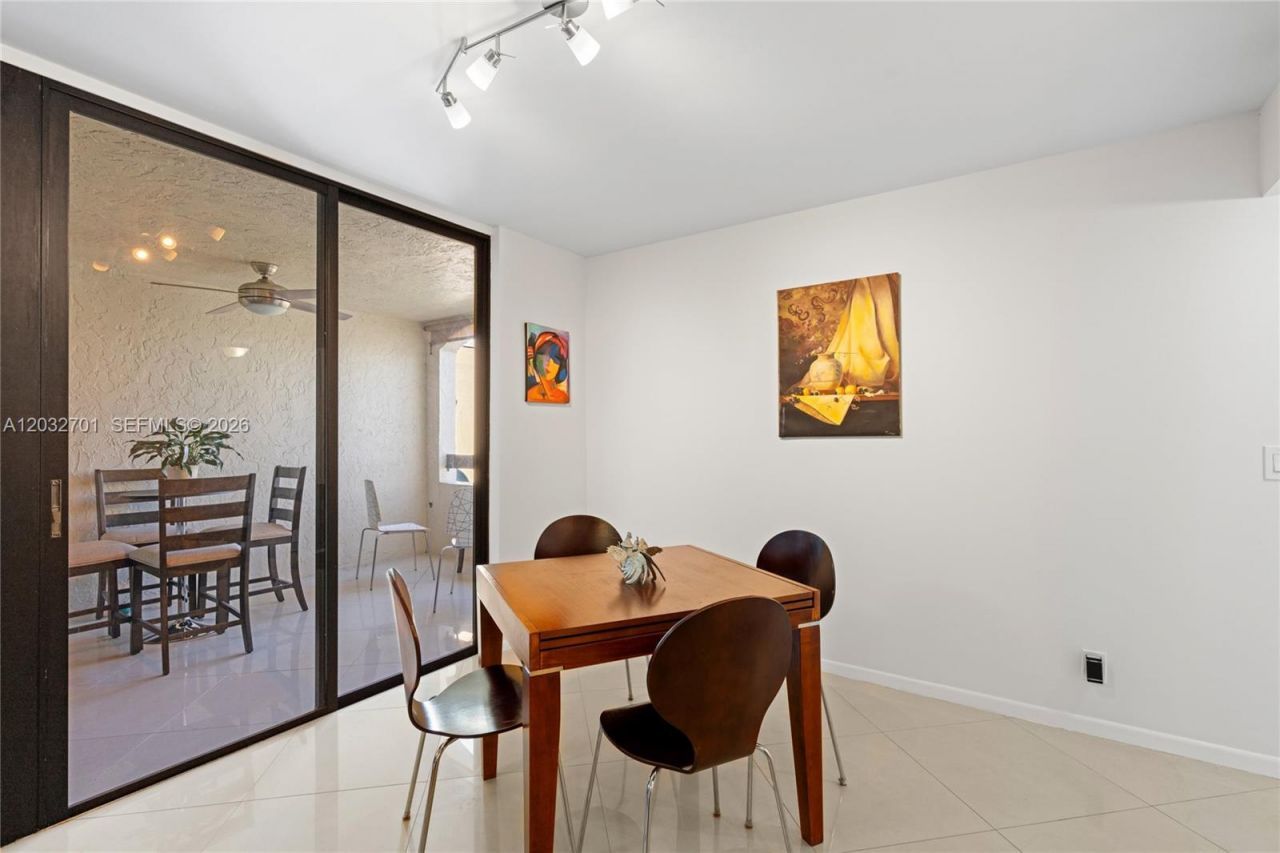 825 Egret Cir , Unit 504, Delray Beach, FL 33444 Photo